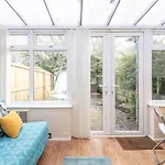 22 Scaife Gardens Lovely 2-bed Townhouse With Free Parking Pass The Keys * York