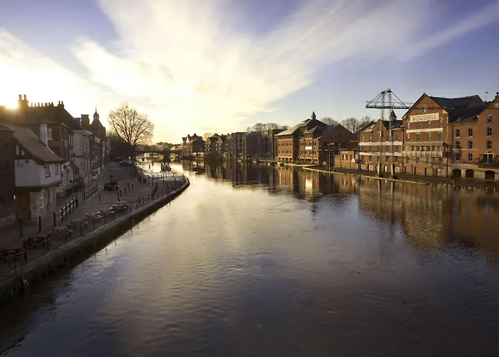 22 Scaife Gardens Lovely 2-bed Townhouse With Free Parking Pass The Keys Dom wakacyjny